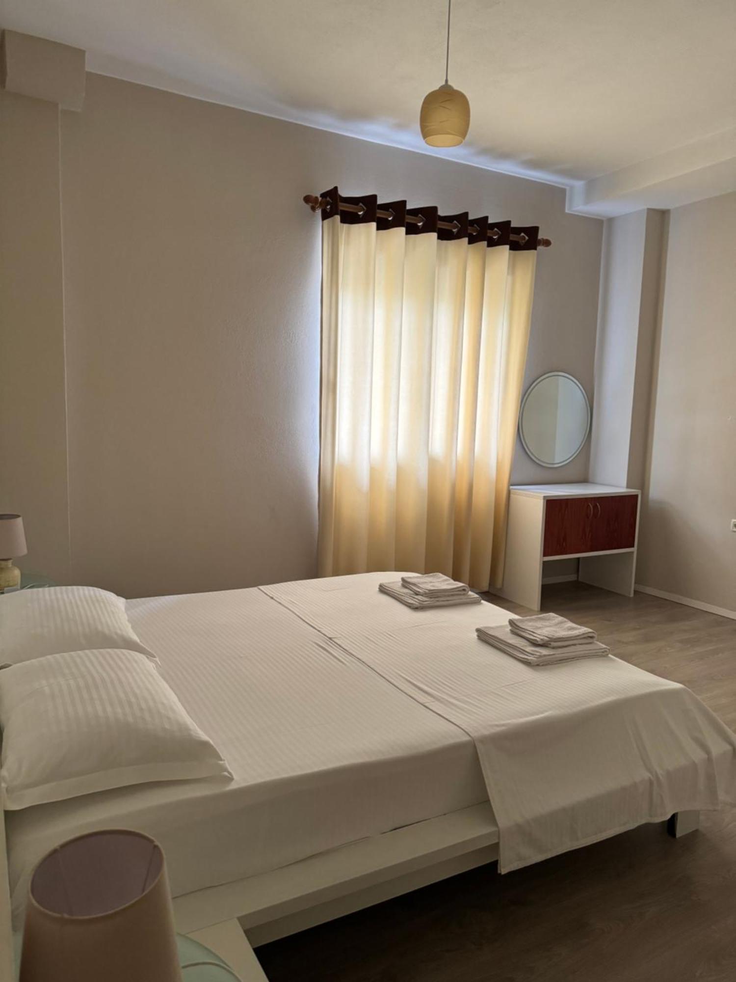 Violet'S Boutique Apartments Саранда Экстерьер фото