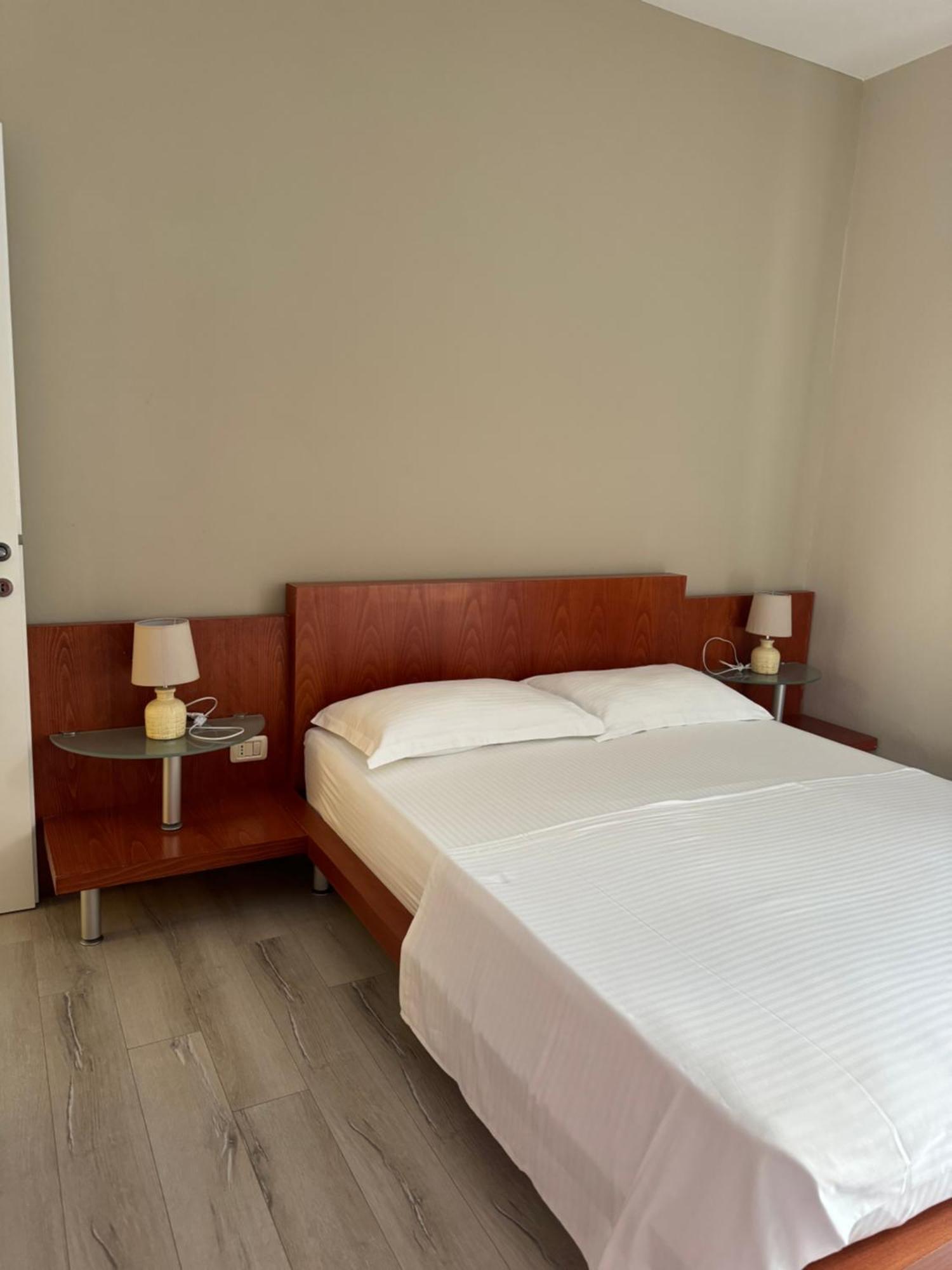Violet'S Boutique Apartments Саранда Экстерьер фото